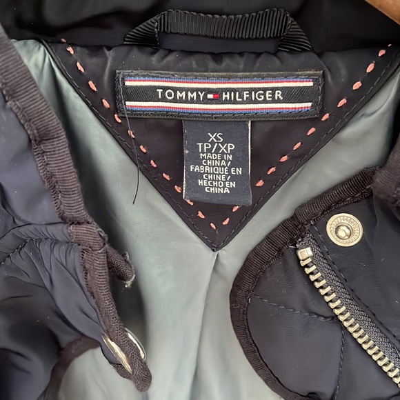 Tommy Hilfiger Quilted Jacket - Picture 2 of 5